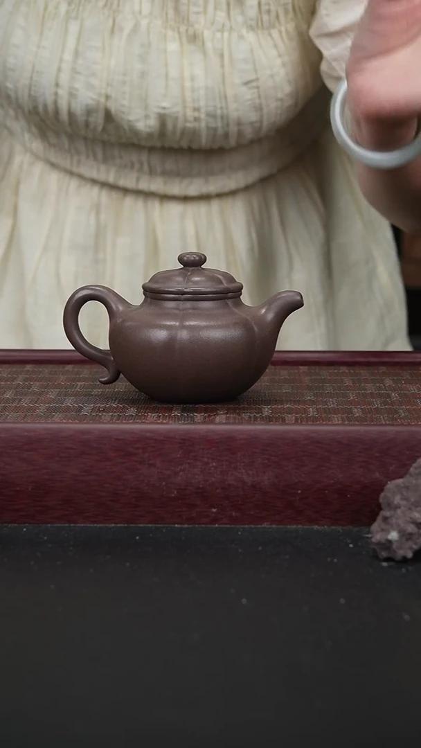 茶壶紫砂天青筋纹莲子