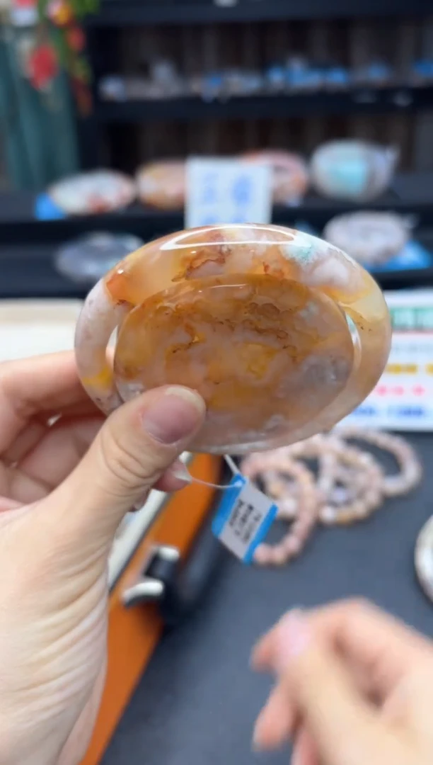 【闪购商品】石英质玉手镯未镶嵌2290（62圈贈送鐲心）