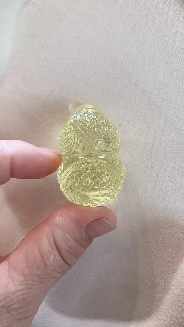 琥珀颈饰未镶嵌吊坠