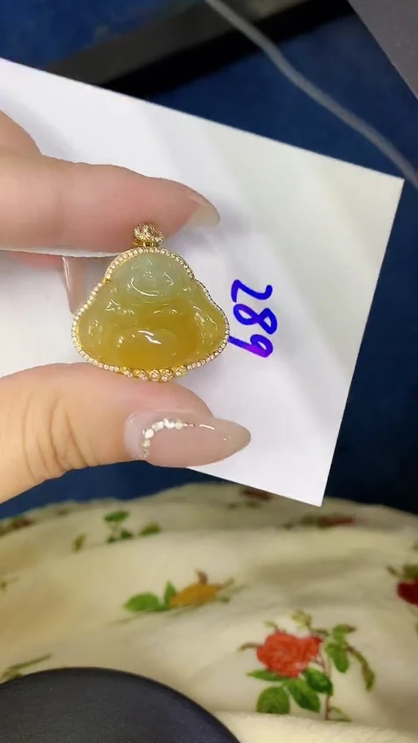 颈饰18K金镶嵌翡翠缅甸天然翡翠A货