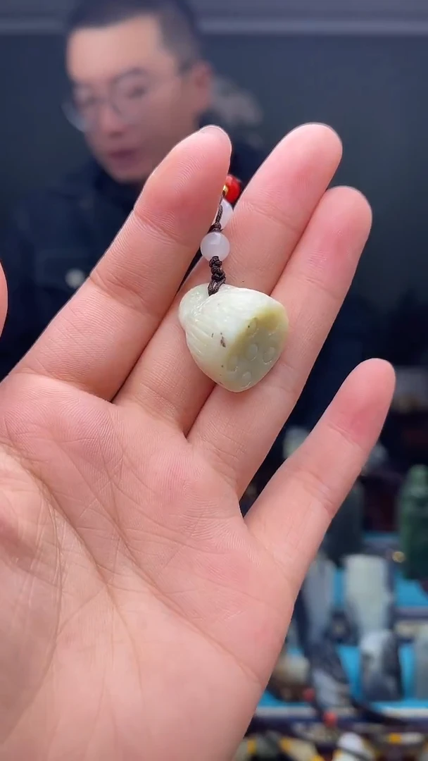 未镶嵌和田玉挂件1