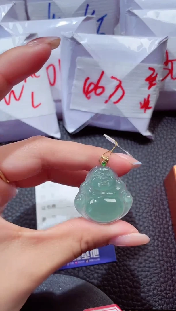 颈饰18K金镶嵌翡翠56