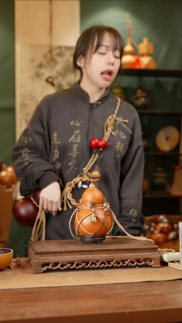 123号精品天然大漆酒葫芦一物一拍~