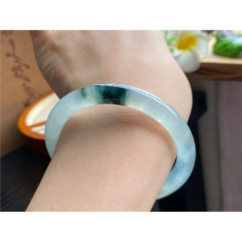 808期！6559号53.8-8.4-8.1冰飘花圆条冰透起光 强荧天然翡翠手镯