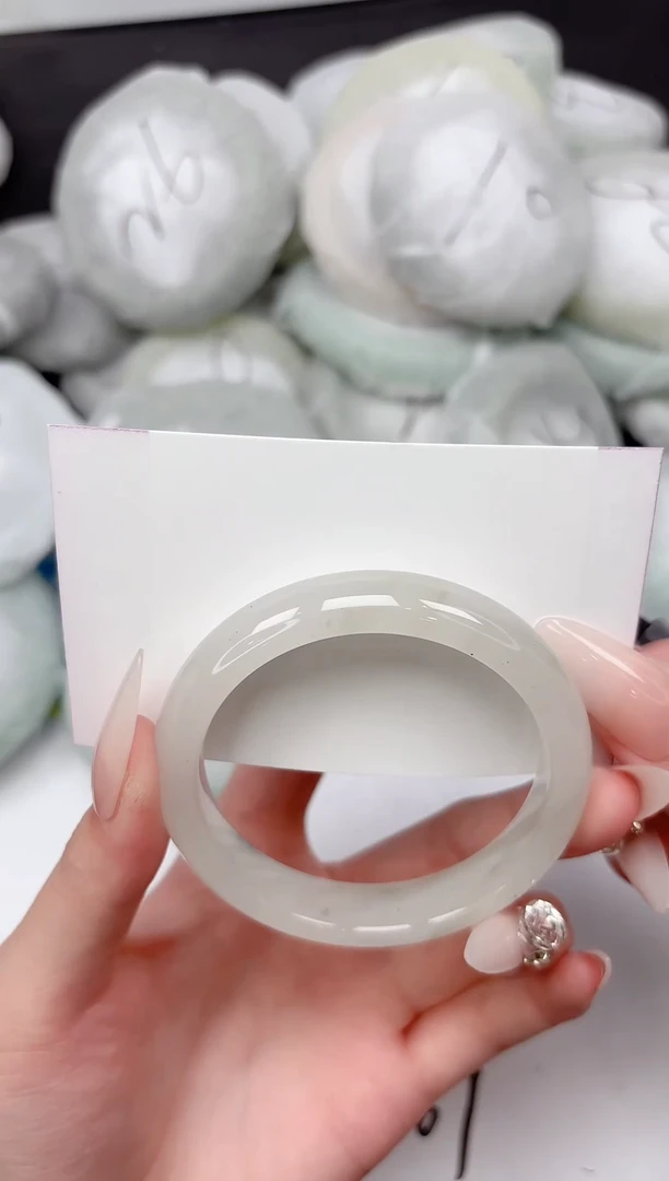 未镶嵌手镯石英质玉159-53.2