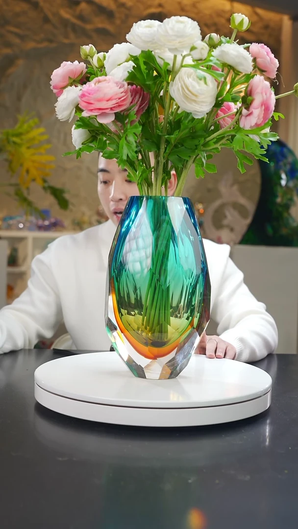 手工艺品琉璃蓝金色钻石切面花器