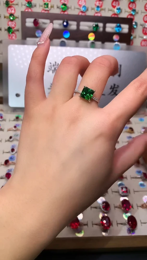 银S925镶嵌透辉石戒指方8*8  银托