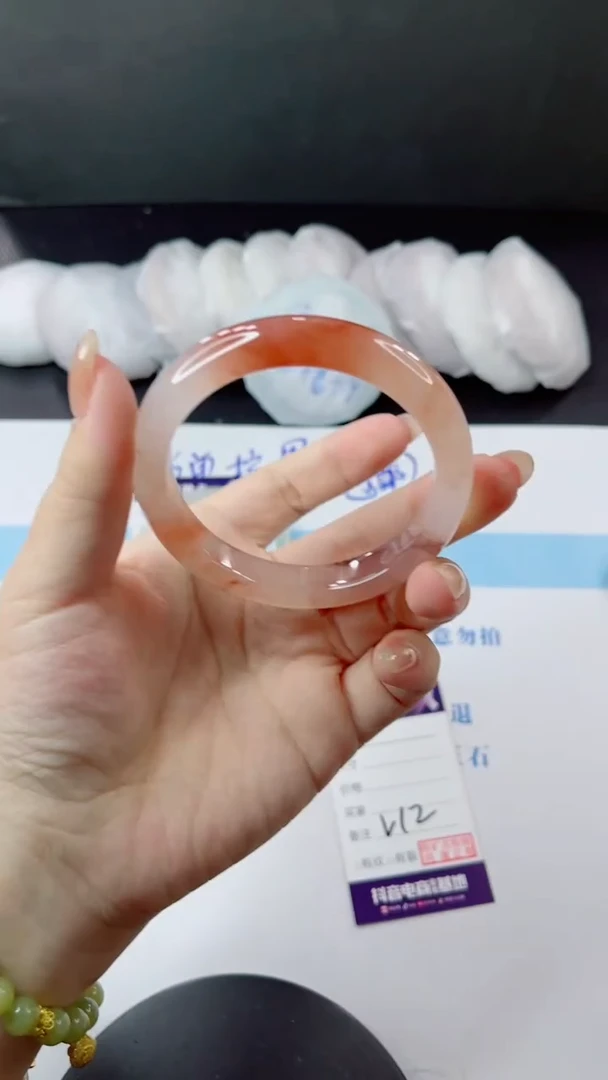 未镶嵌手镯石英质玉多样性发货V12