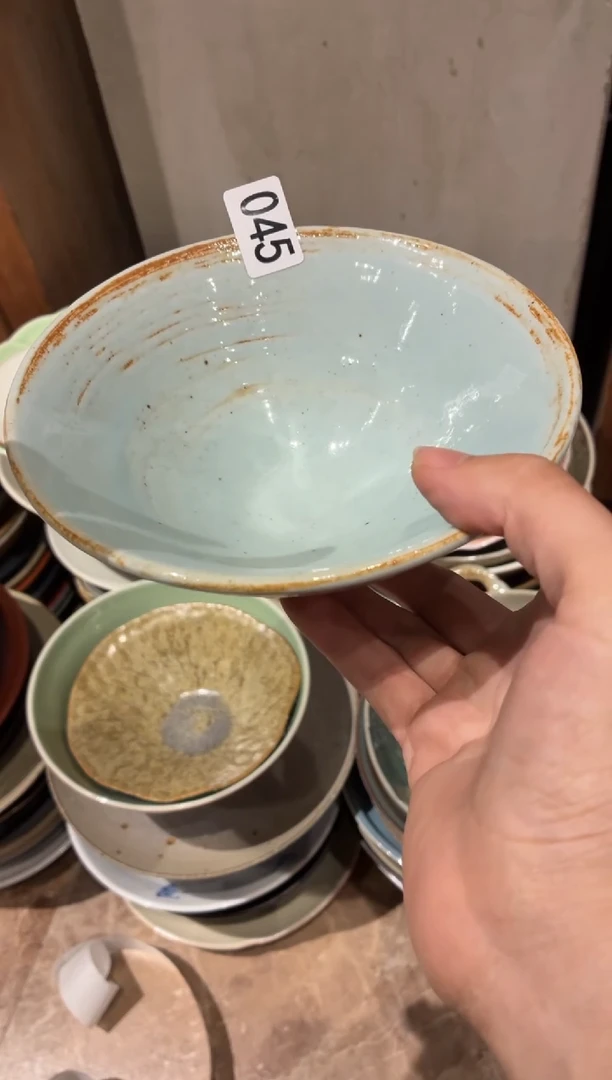 小*恩45微瑕蓝麻点斗笠碗1个
