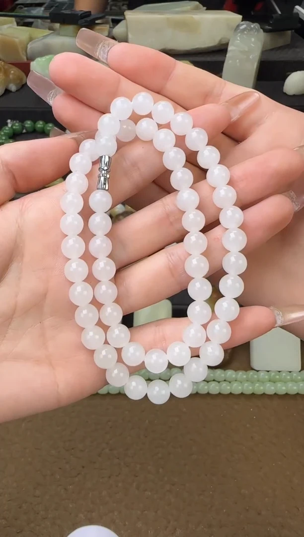 和田玉未镶嵌颈饰珠串