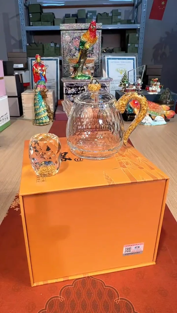 【闪购商品】杯66诗器金箔大茶壶