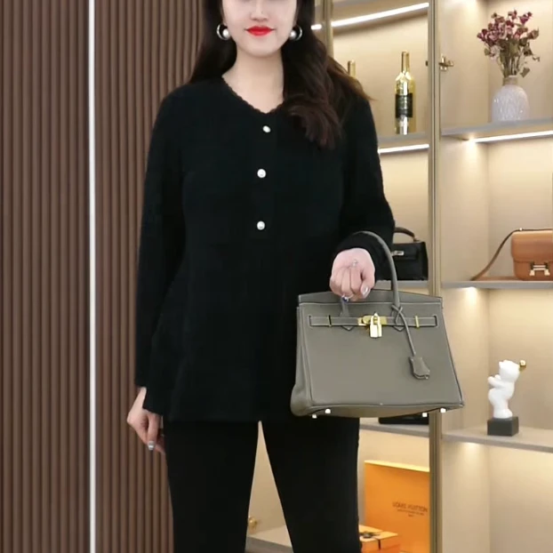 胖大旋轻奢时尚百搭宽松上衣2024秋冬款品质气场强大女装ZB6410