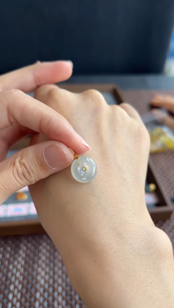 翡翠18K金镶嵌吊坠(不含链)513买断