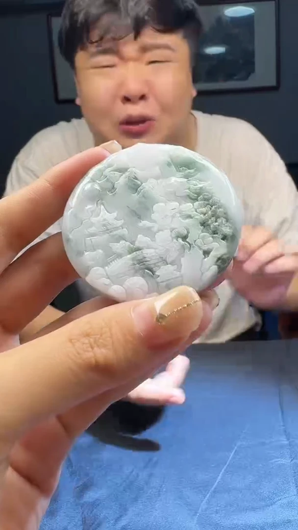 翡翠未镶嵌颈饰4855/18牌子