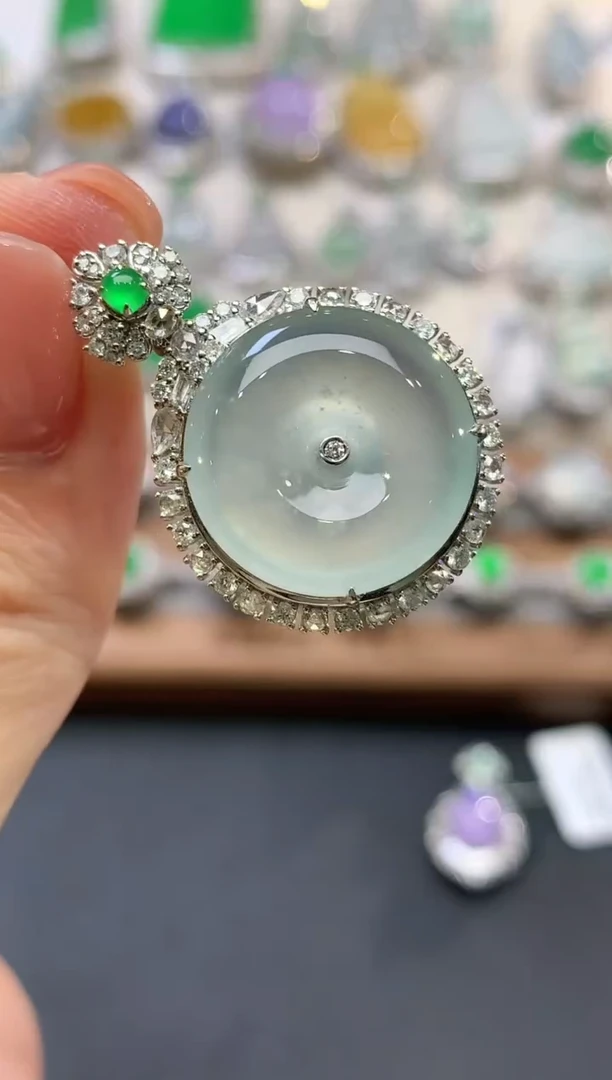 吊坠(不含链)18K金镶嵌翡翠q2334