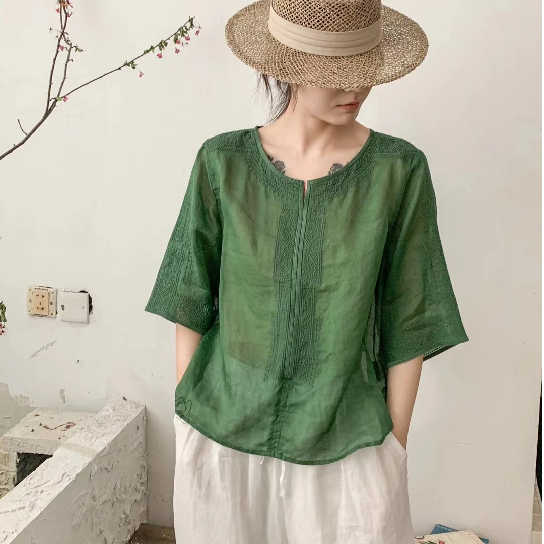 苎麻短款休闲印花刺绣衬衫女文艺复古宽松显瘦五分袖上衣夏季百搭