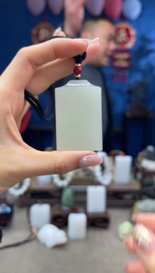 【闪购商品】和田玉颈饰未镶嵌1