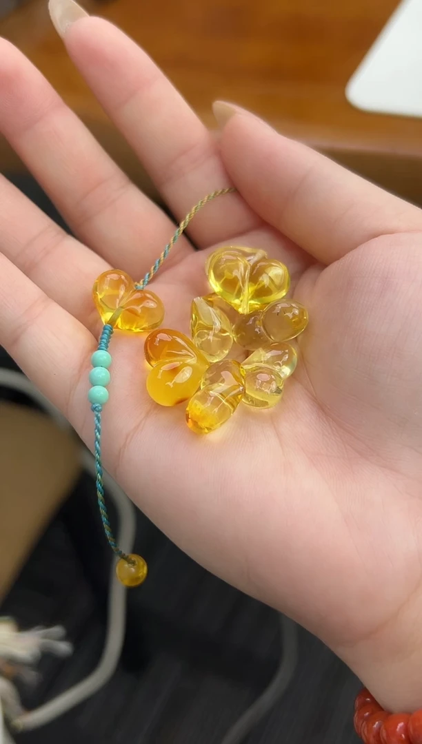 裸石琥珀未镶嵌天然琥珀蜜蜡吊坠多样性发一个