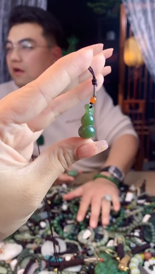 【闪购商品】和田玉挂件未镶嵌多样性发货拍一发一