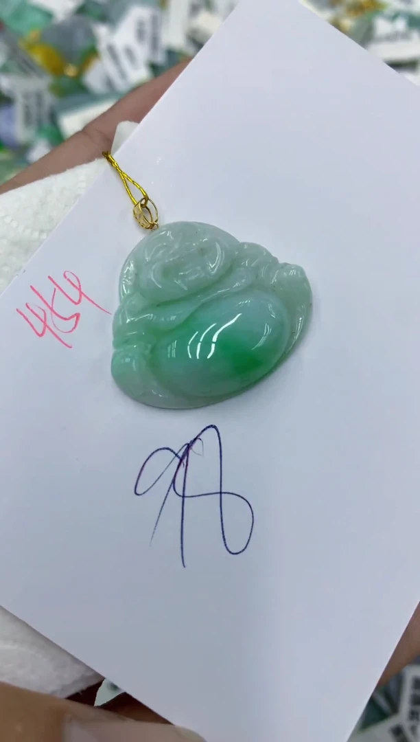颈饰18K金镶嵌翡翠1111111111111
