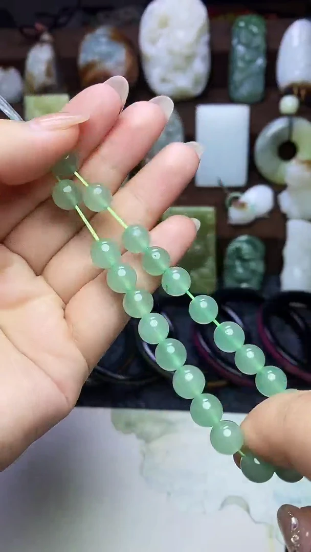 石英质玉（金丝玉）手链未镶嵌11