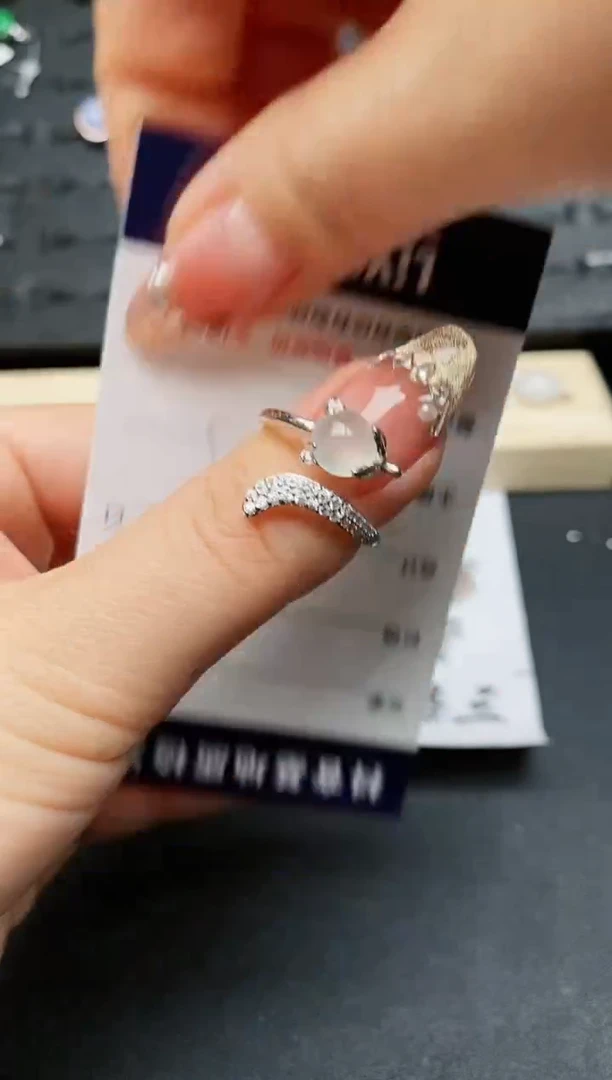 【闪购商品】翡翠戒指银S925镶嵌.............