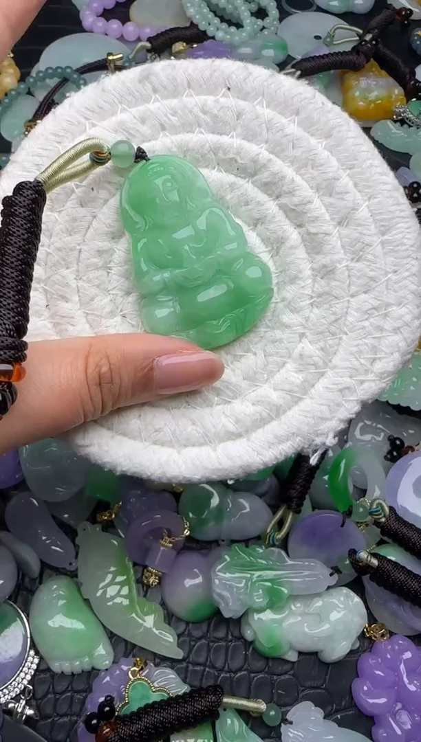 颈饰未镶嵌翡翠缅甸翡翠吊坠