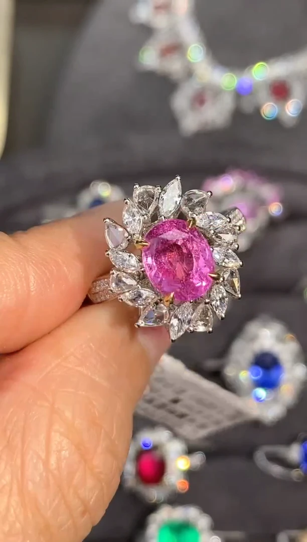 【闪购商品】彩色蓝宝石戒指18K金镶嵌2.47ct/新年开工价