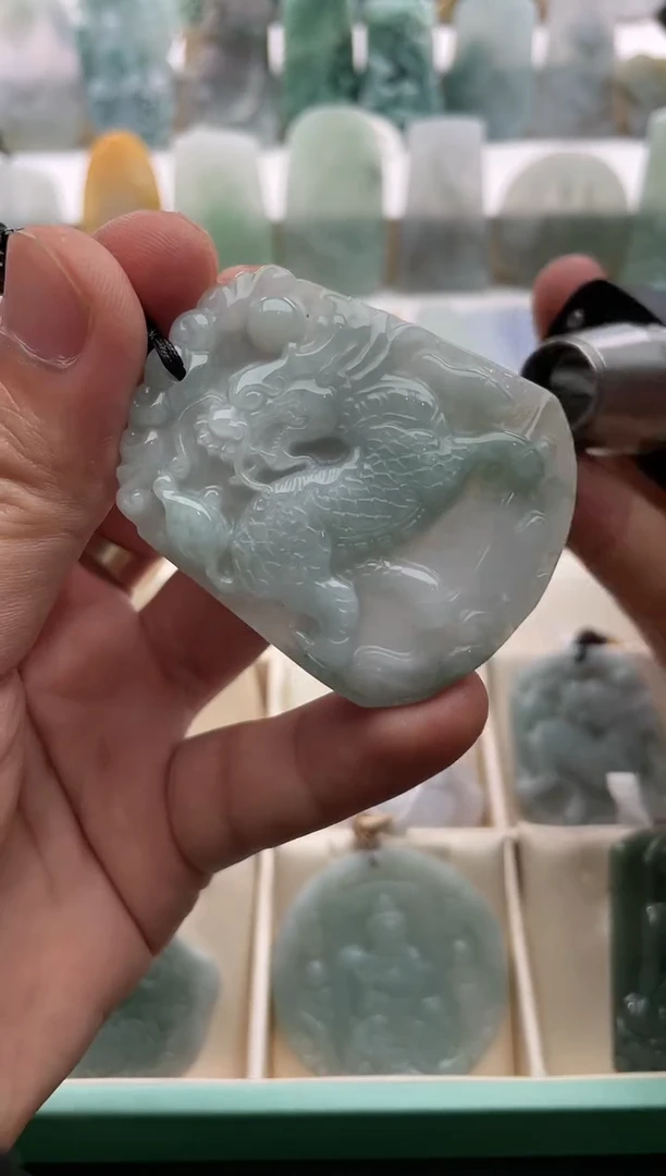 【闪购商品】翡翠颈饰未镶嵌..../2/12/ 57