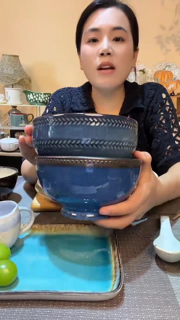 瓷片瑕疵款 2个6英寸碗  介意勿拍