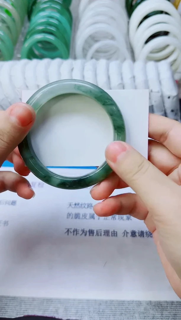 未镶嵌手镯石英质玉52/58