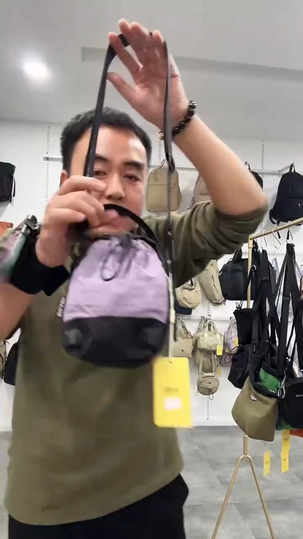 蚕丝时尚精品女包