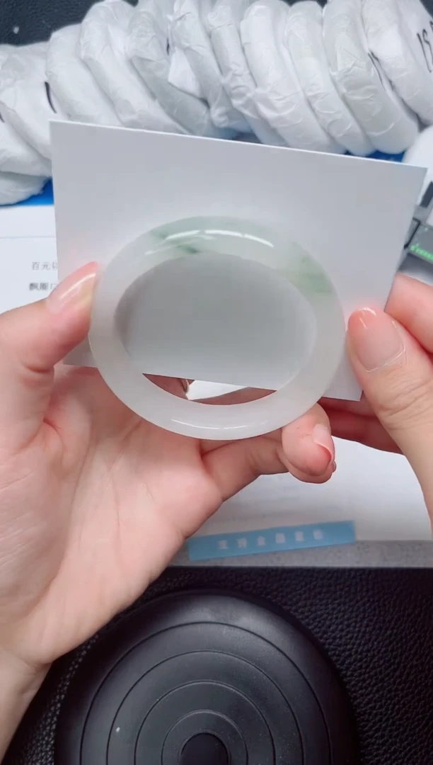 石英质玉手镯未镶嵌271-54.7