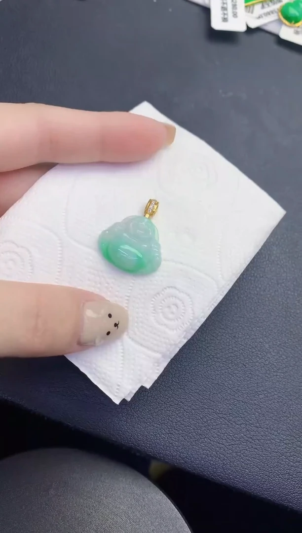 颈饰未镶嵌翡翠缅甸天然翡翠A货