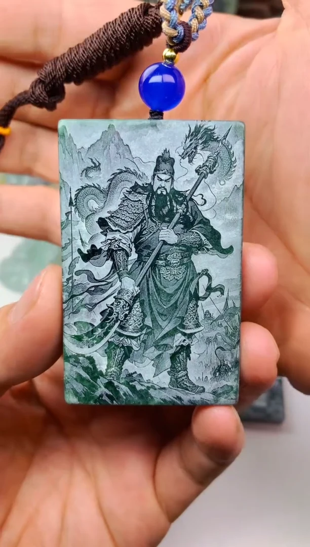 颈饰未镶嵌翡翠向***头关公
