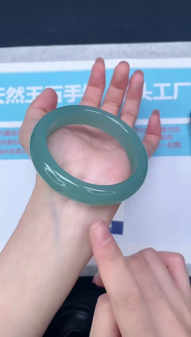 未镶嵌手镯石英质玉m134/5556