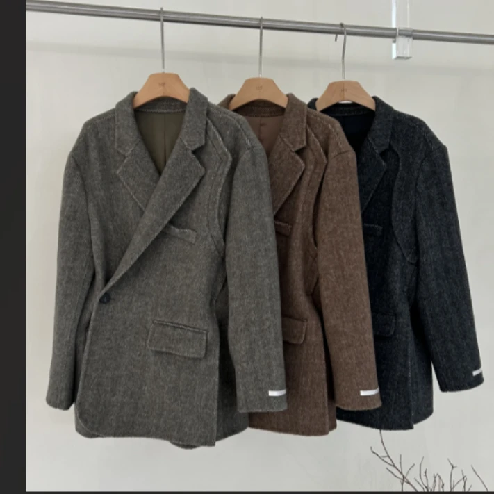 連【月岩星河 】100全羊毛秋季不规则西装短款毛呢外套24076