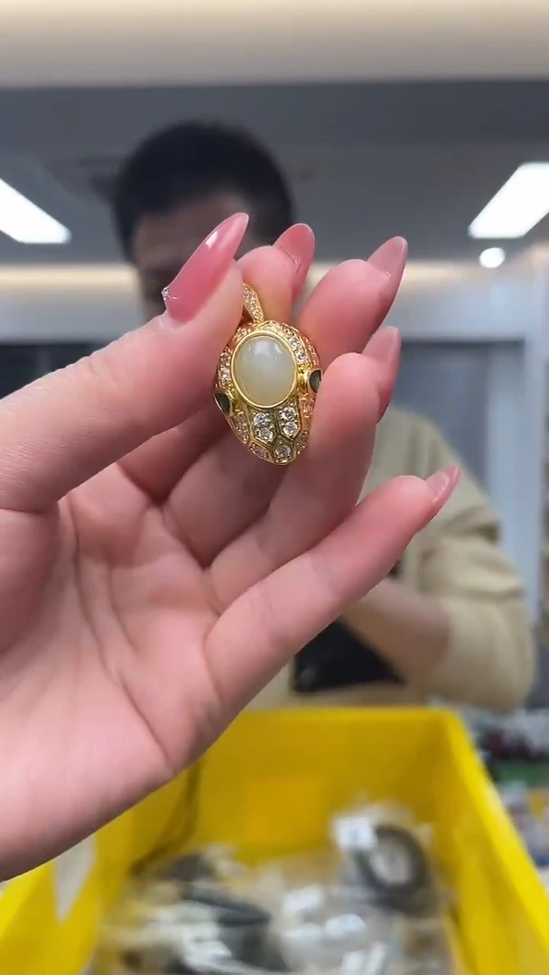 颈饰未镶嵌和田玉（多样性发一件）