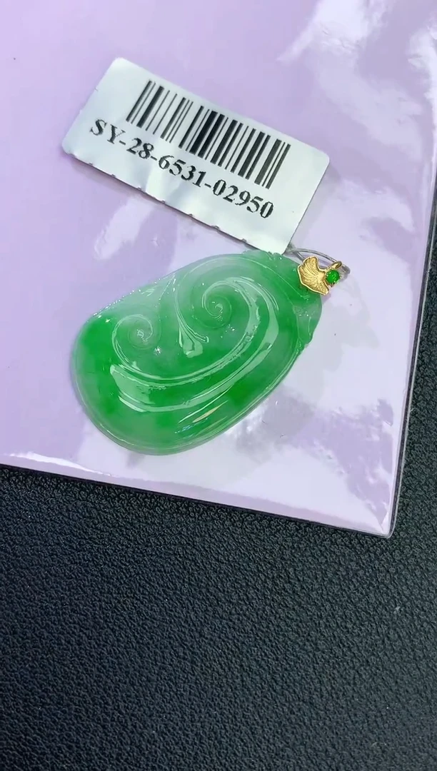 颈饰18K金镶嵌翡翠赠礼盒证书 麦麦