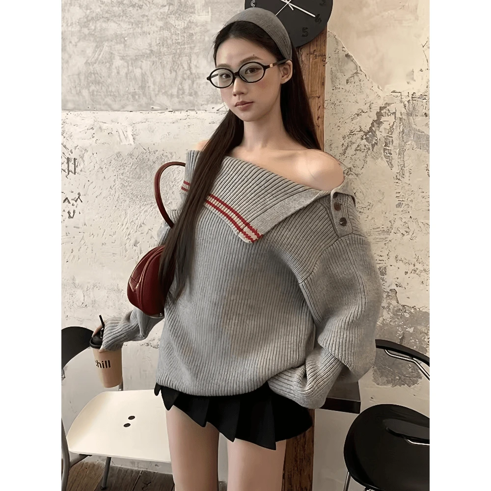 小众设计感毛衣女款2025新款冬季穿搭斜肩上衣宽松高级感针织衫