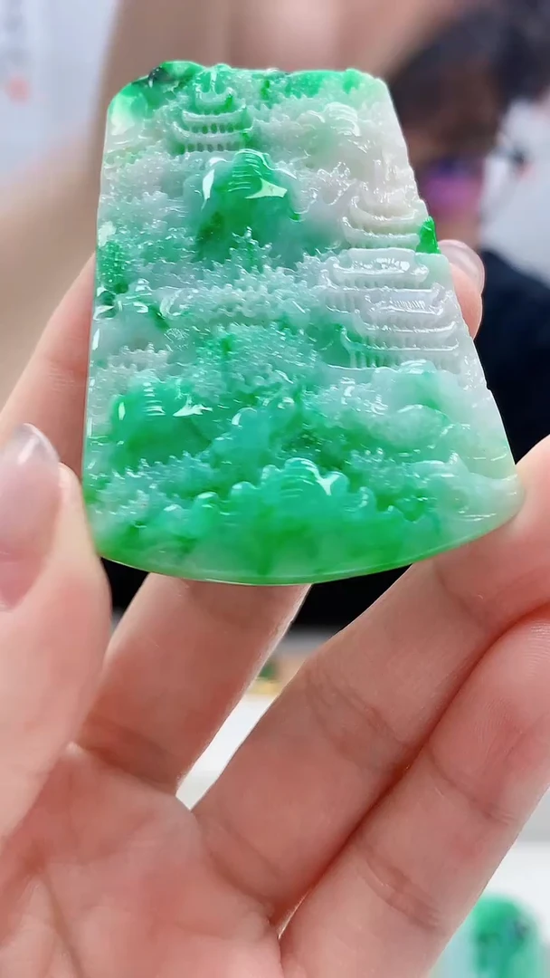 定制翡翠未镶嵌4688lr-毛货挂件125