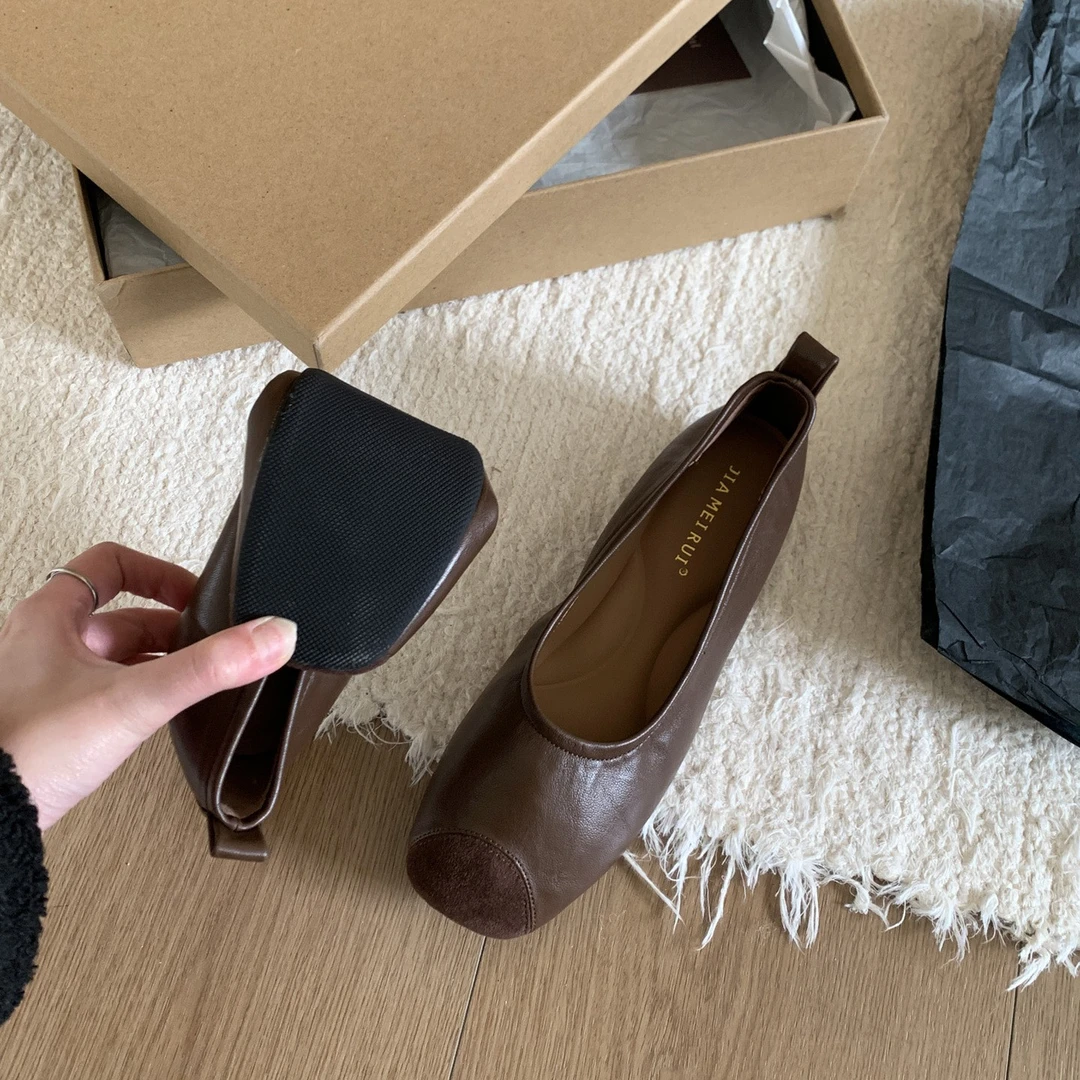 YCE-812-2单鞋女2025春季春款奶奶鞋一脚蹬通勤鞋猪鼻子鞋工作鞋