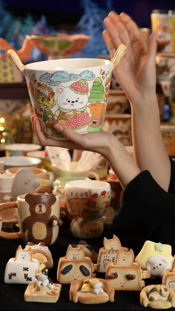 摆件陶景德镇釉下彩手绘设计师款陶瓷