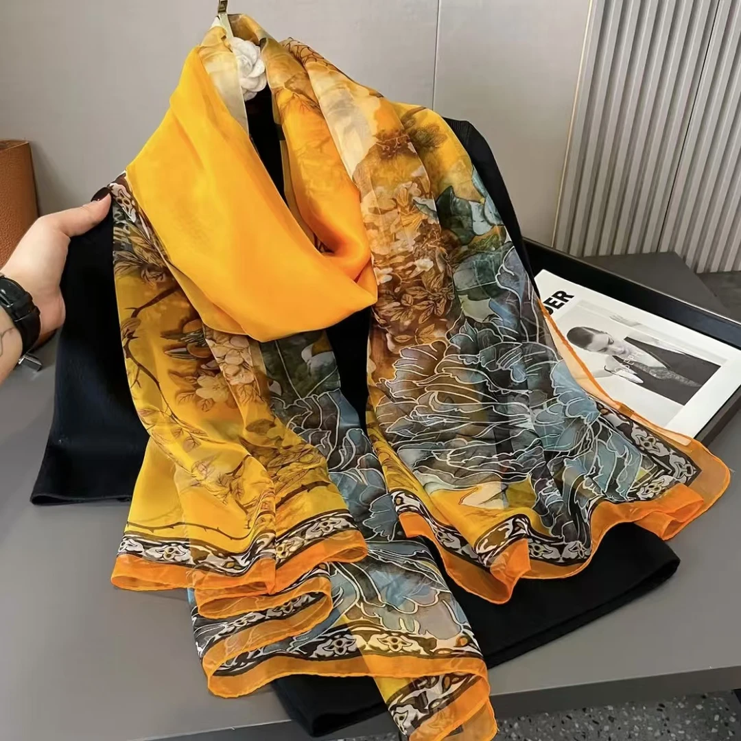 金色牡丹140*190左右长巾