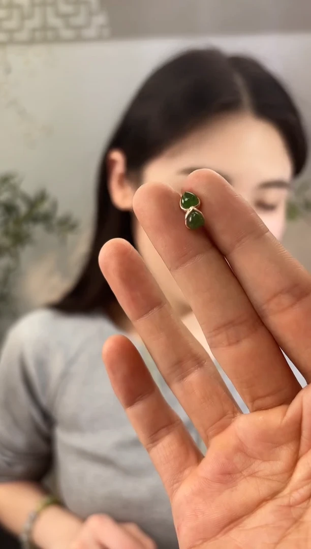 未镶嵌和田玉耳饰照影耳钉