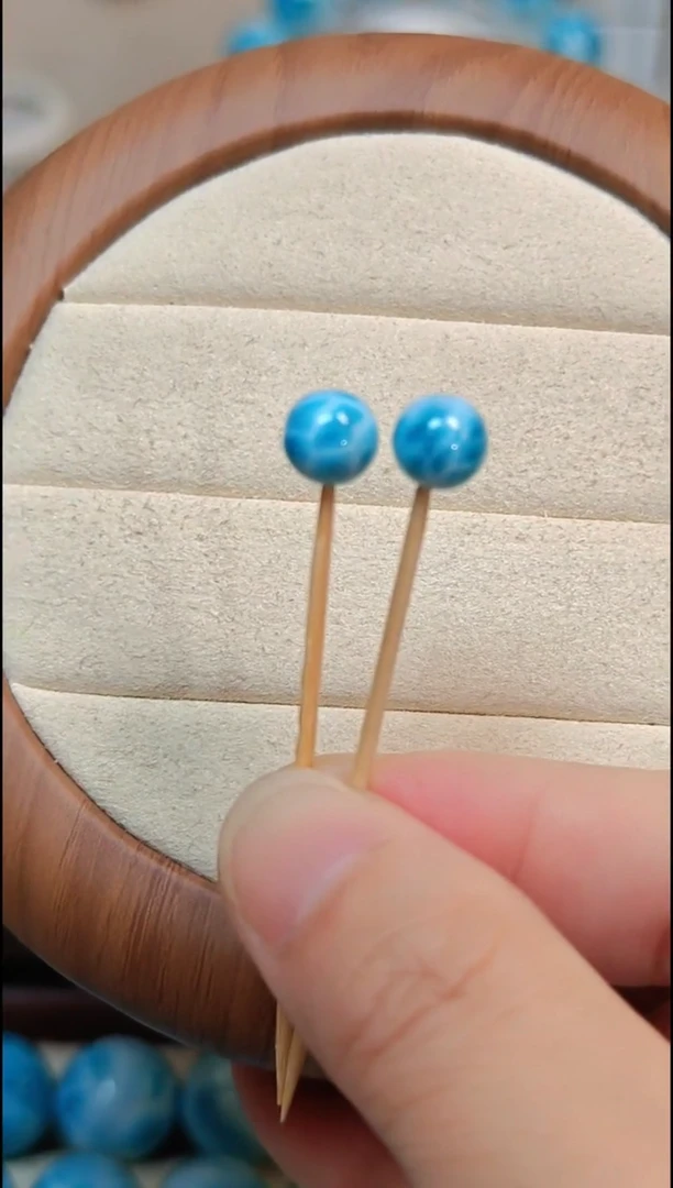 针钠钙石（海纹石）未镶嵌珠宝半成品多样性发其2