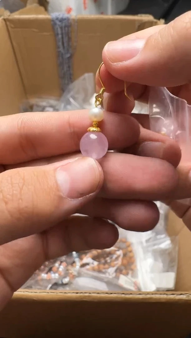 水晶手串未镶嵌上