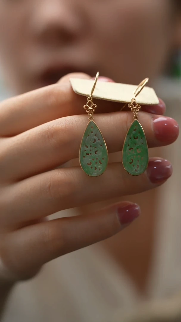 18K金镶嵌翡翠耳饰耳坠