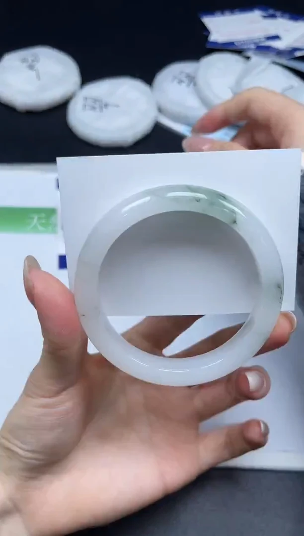 未镶嵌手镯石英质玉063-5859