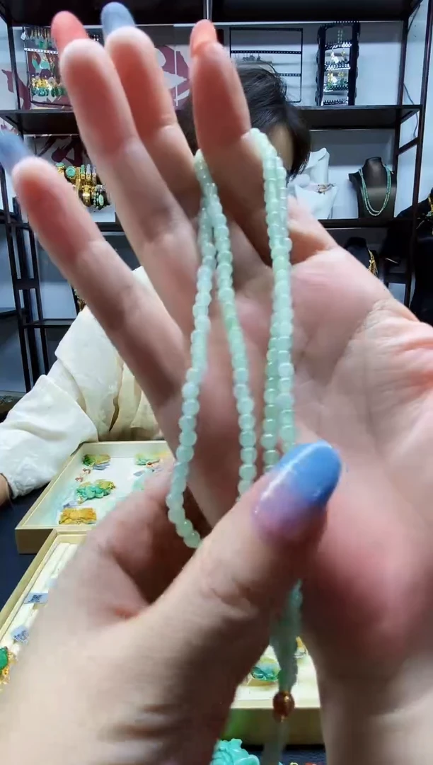 颈饰未镶嵌翡翠汕****厂项链